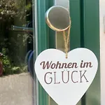 Wohnen&kunst Apartment *